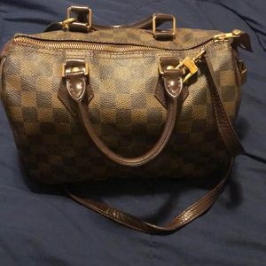 Louis Vuitton 25 speedy